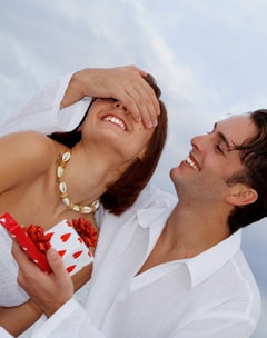 Regalos para mujeres, cómo sorprender y enamorar con un detalle